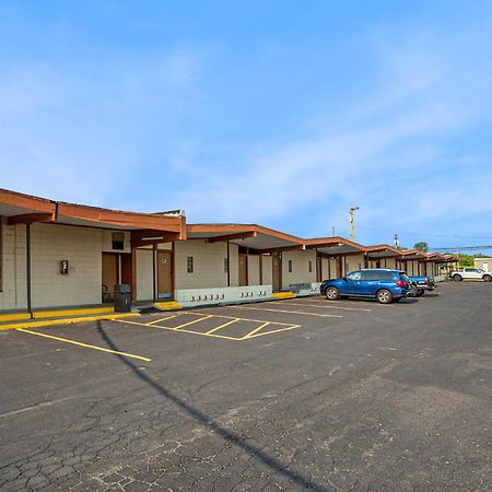 Great Lakes Inn & Suites South Haven Zewnętrze zdjęcie