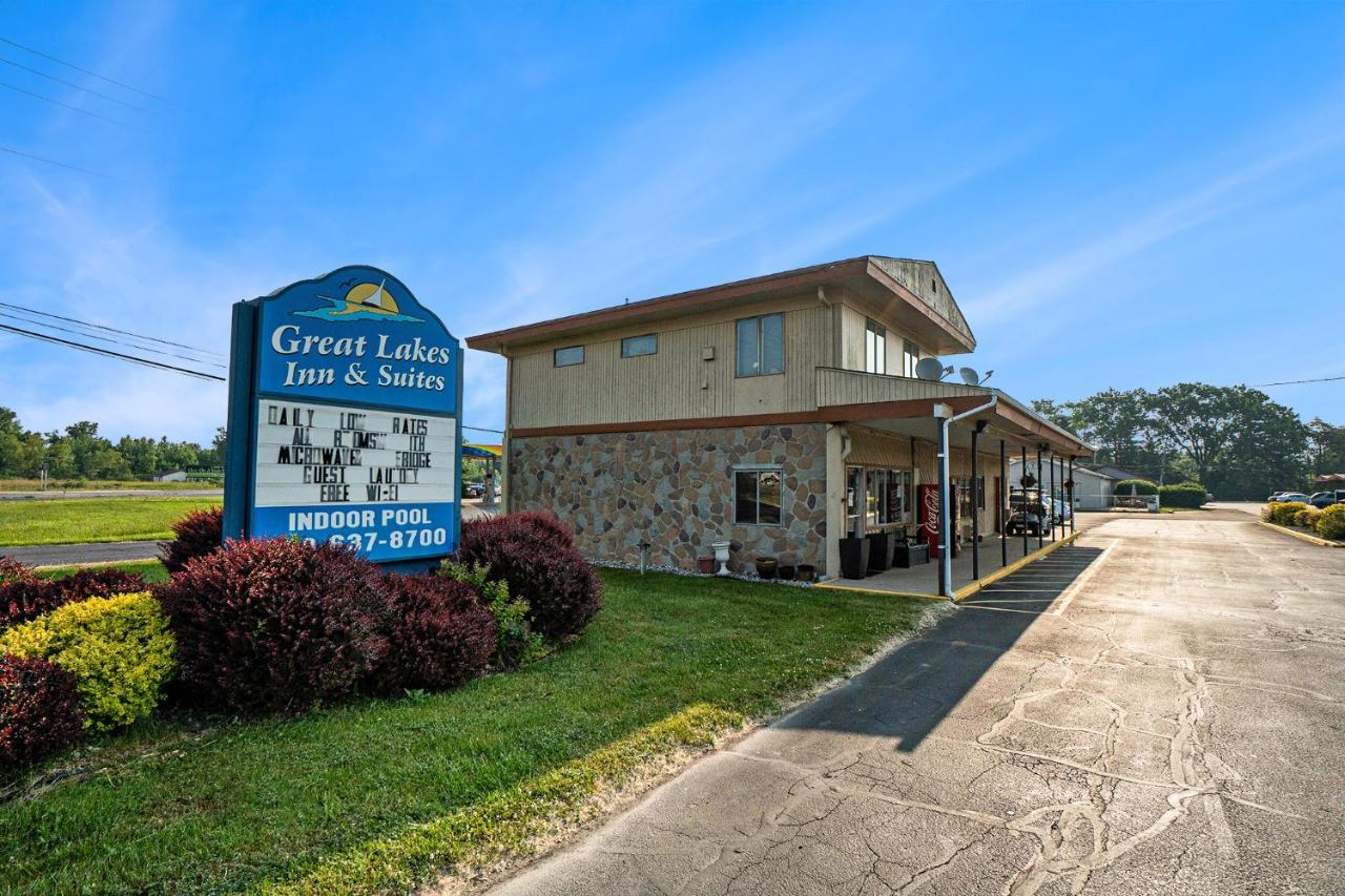 Great Lakes Inn & Suites South Haven Zewnętrze zdjęcie