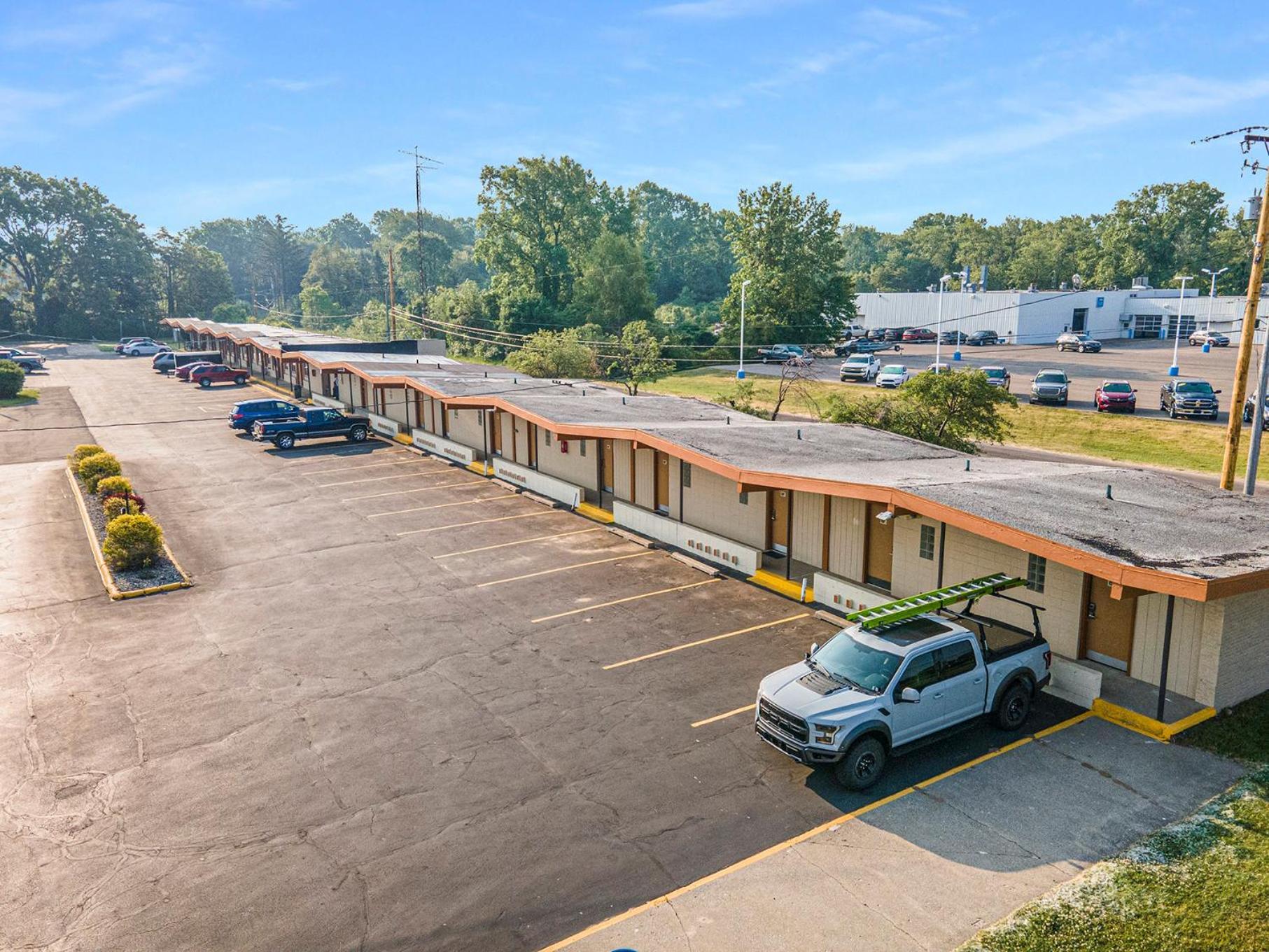 Great Lakes Inn & Suites South Haven Zewnętrze zdjęcie