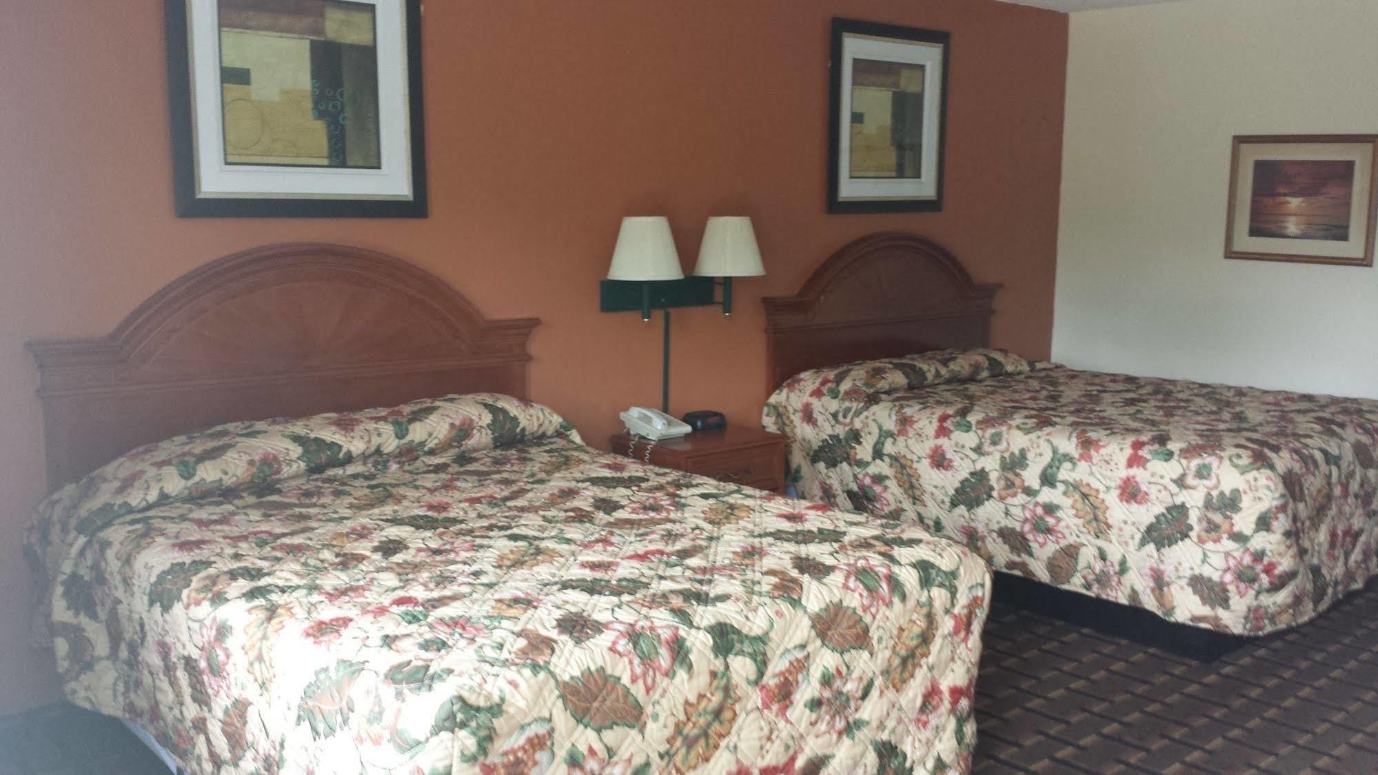 Great Lakes Inn & Suites South Haven Zewnętrze zdjęcie
